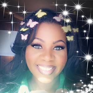 Meet your Posher, Cassandra